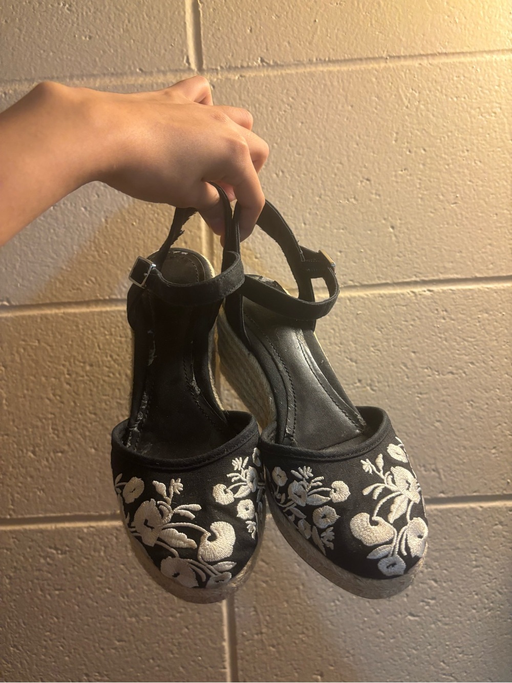 Ralph Lauren Black Floral Embroidered Women’s Espadrille Wedge Sandals